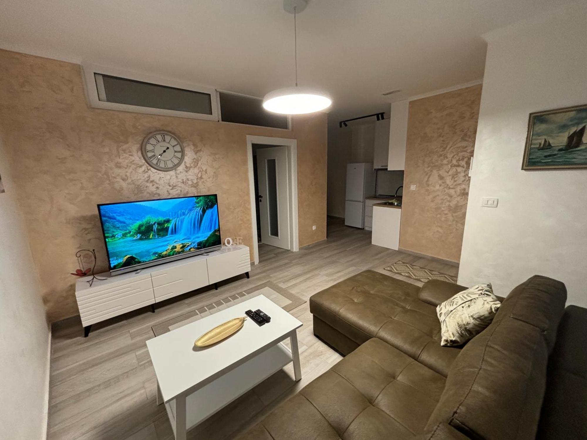 Petar Apartment 波德戈里察 外观 照片